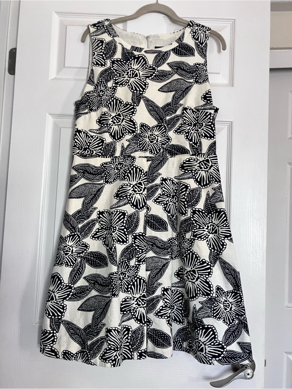 Subcategory identification for men's pants